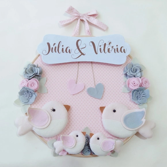 Quadro Bastidor Passarinhos - Gêmeas Júlia e Vitória