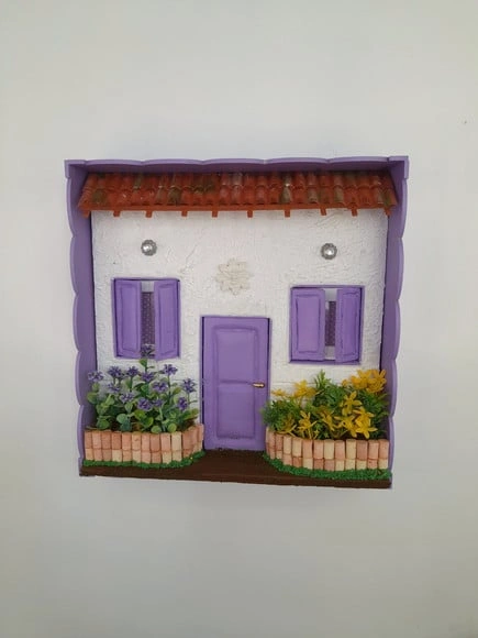 Quadro Cenário em mdf Frente de Casa com Jardim