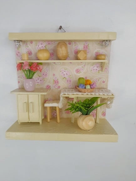 Quadro em mdf nas Cores Mineral e Rosa com Miniatura