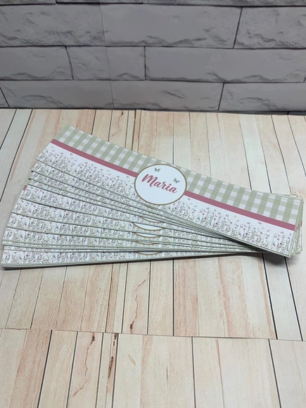 Rotulo Adesivo para Água Personalizado Maternidade Menina