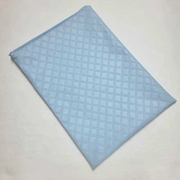 Saco Impermeável para Roupas 28x40 com Zíper - Azul Bebê