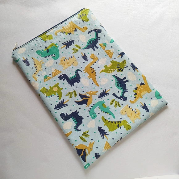 Saco Impermeável para Roupas 28x40 com Zíper - Dinossauros