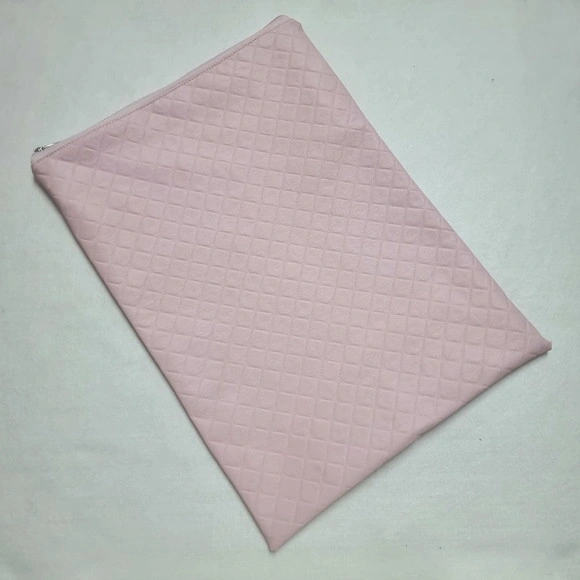 Saco Impermeável para Roupas 28x40 com Zíper - Rosa Bebê