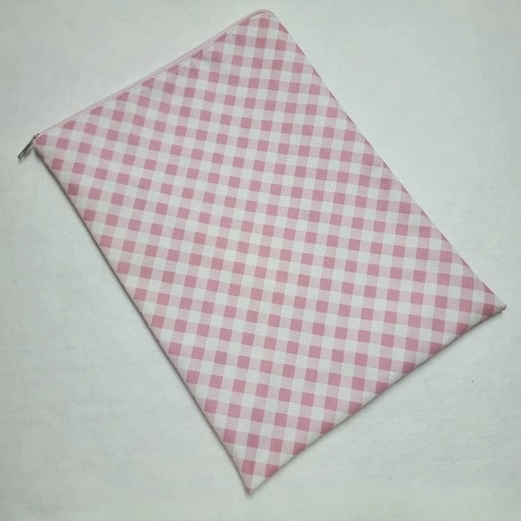Saco Impermeável para Roupas 28x40 com Zíper - Xadrez Rosa