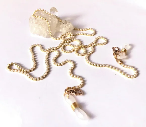 Salva Oculos em Corrente de Micro Perolas 2 mm Dourado