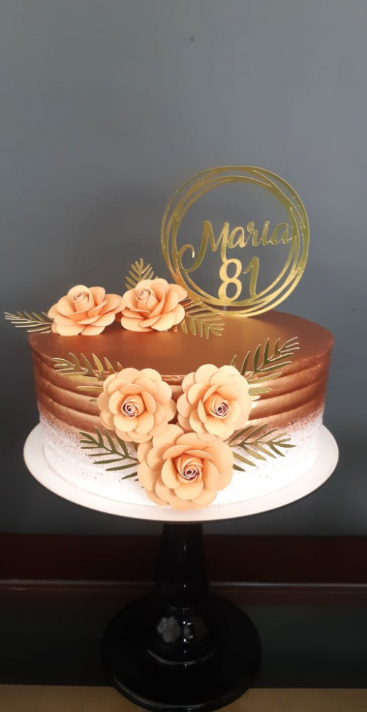 Topo de Bolo Aniversário Casamento Personalizado Nome Brasão, bolos de  aniversário feminino infantil 
