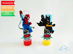 Aplique de tubete + adesivo Lego heróis - Batman e Homem aranha Aplique de tubete + adesivo Lego heróis - Batman e Homem aranha