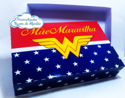 Caixa para 6 docinhos - Dia das mães - Mãe maravilha Caixa para 6 docinhos - Dia das mães - Mãe maravilha