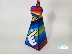 Caixa pirâmide Now United Caixa pirâmide Now United