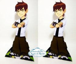 Display de mesa Ben 10 27cm Display de mesa Ben 10 27cm