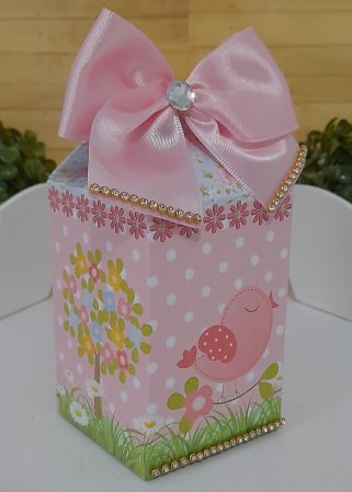 Kit Caixa Milk Jardim Encantado Rosa-para Montar Kit Caixa Milk Jardim Encantado Rosa-para Montar-Kit Caixa Milk Jardim Encantado Rosa-Decorado.
DESMONTADAS: Você receberá as caixas cortadas e