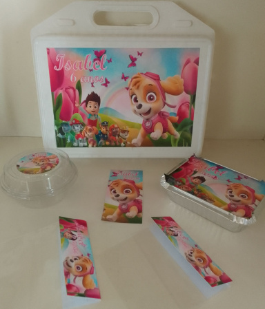 KIT FESTA ESCOLAR PATRULHA CANINA SKYE KIT FESTA ESCOLAR PATRULHA CANINA SKYE-COMEMORE O ANIVERSÁRIO COM UMA FESTA NA ESCOLA DE MANEIRA PRÁTICA E DIVERTIDA.
KIT FESTA NA ESC