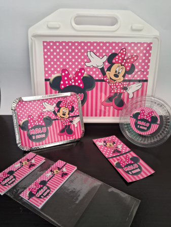 KIT FESTA ESCOLAR PERSONALIZADO MINNIE KIT FESTA ESCOLAR PERSONALIZADO MINNIE-COMEMORE O ANIVERSÁRIO COM UMA FESTA NA ESCOLA DE MANEIRA PRÁTICA E DIVERTIDA.
KIT FESTA NA ESC