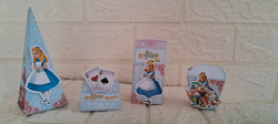 Kit festa lembrancinha de aniversário Alice no País das Maravilhas 40 itens Kit festa lembrancinha de aniversário Alice no País das Maravilhas 40 itens