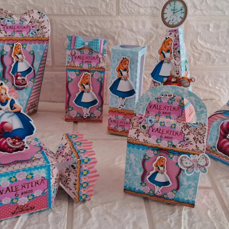 Kit festa lembrancinha de aniversário Alice no País das Maravilhas 80 caixinhas lembrancinhaa Kit festa lembrancinha de aniversário Alice no País das Maravilhas 80 caixinhas lembrancinhaa-Kit personalizado com nome e idade da aniversariante
Tags alto relevo
Papelaria papel 180 gram