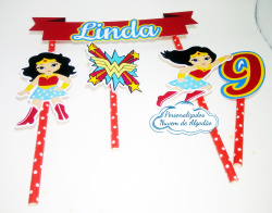 Topo de bolo Mulher maravilha cute Topo de bolo Mulher maravilha cute