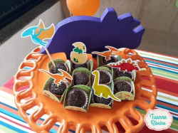 Topper de docinho Dinossauro baby Topper de docinho Dinossauro baby