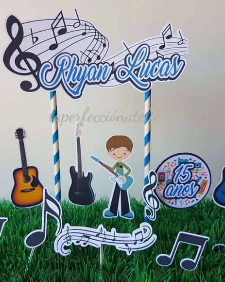 Topo de bolo músico