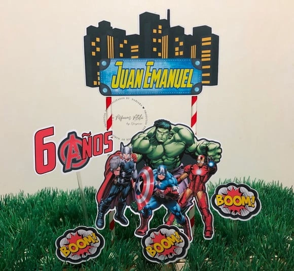 Topo de bolo Vingadores