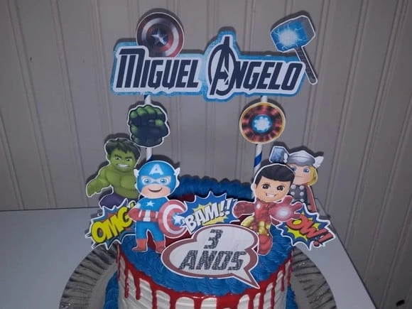Topo de bolo Vingadores
