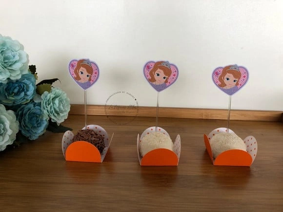 Topper para docinho princesa Sofia