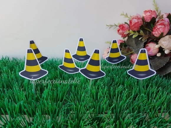 Topper para docinhos cone de trânsito
