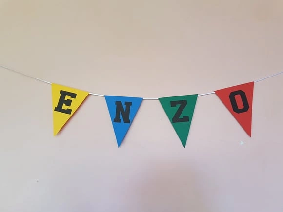 Varal de bandeirinhas nome